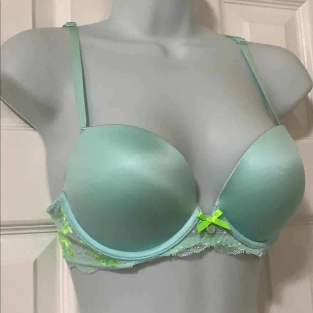 Victoria’s Secret 34C Push Up Convertible Back